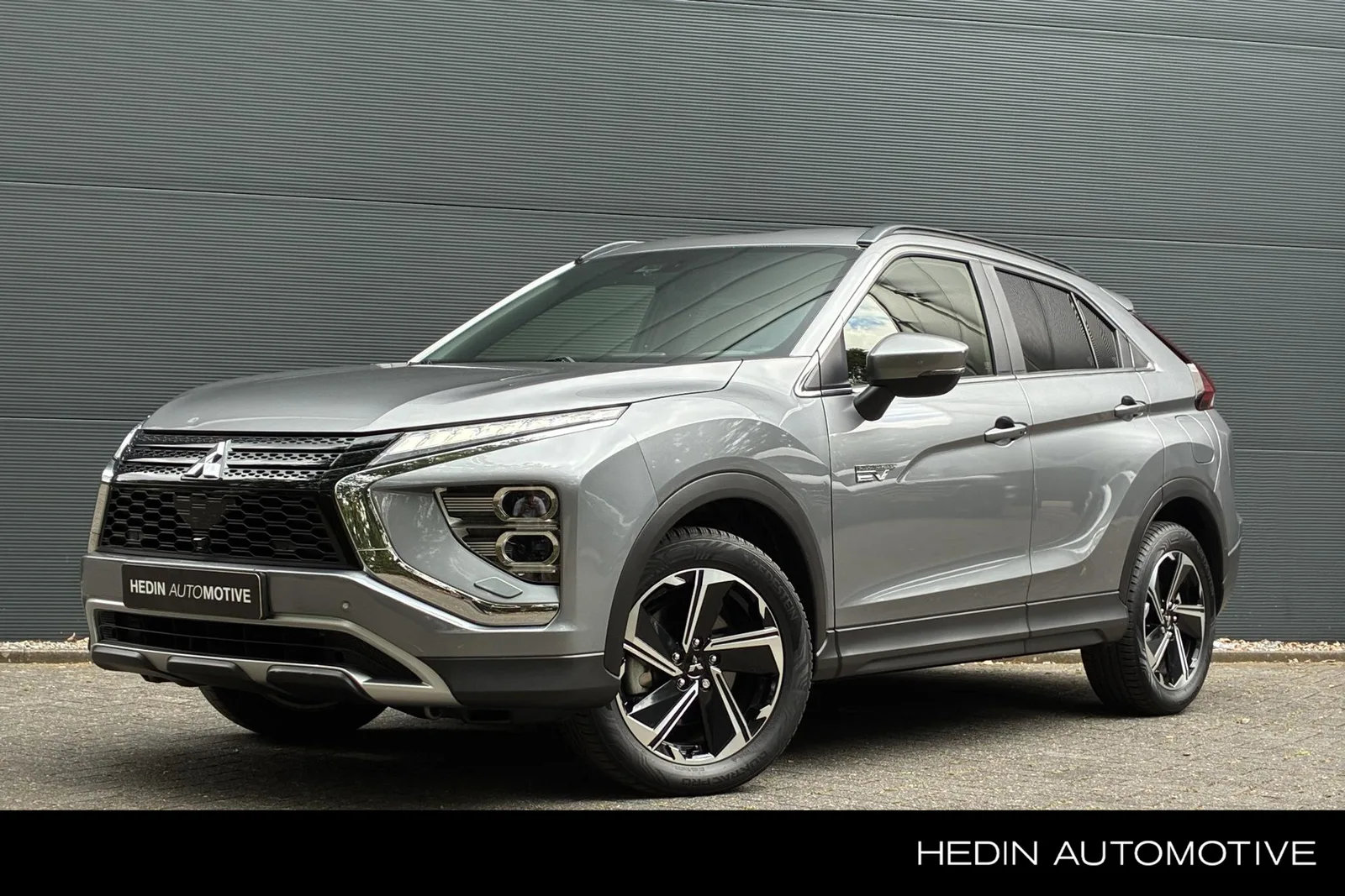 Mitsubishi Eclipse Cross (2022) — foto 1