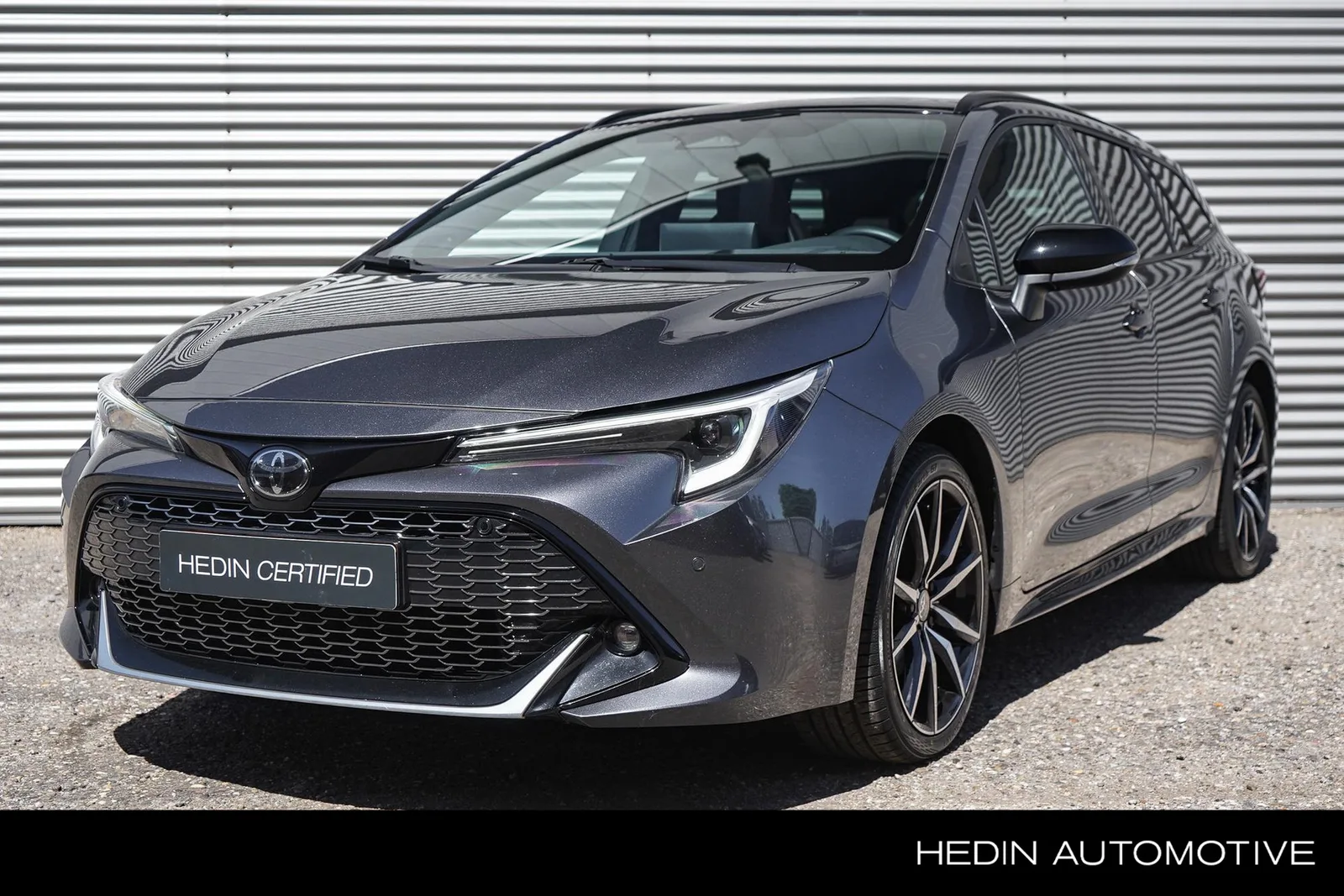 Toyota Corolla (2024) — foto 1