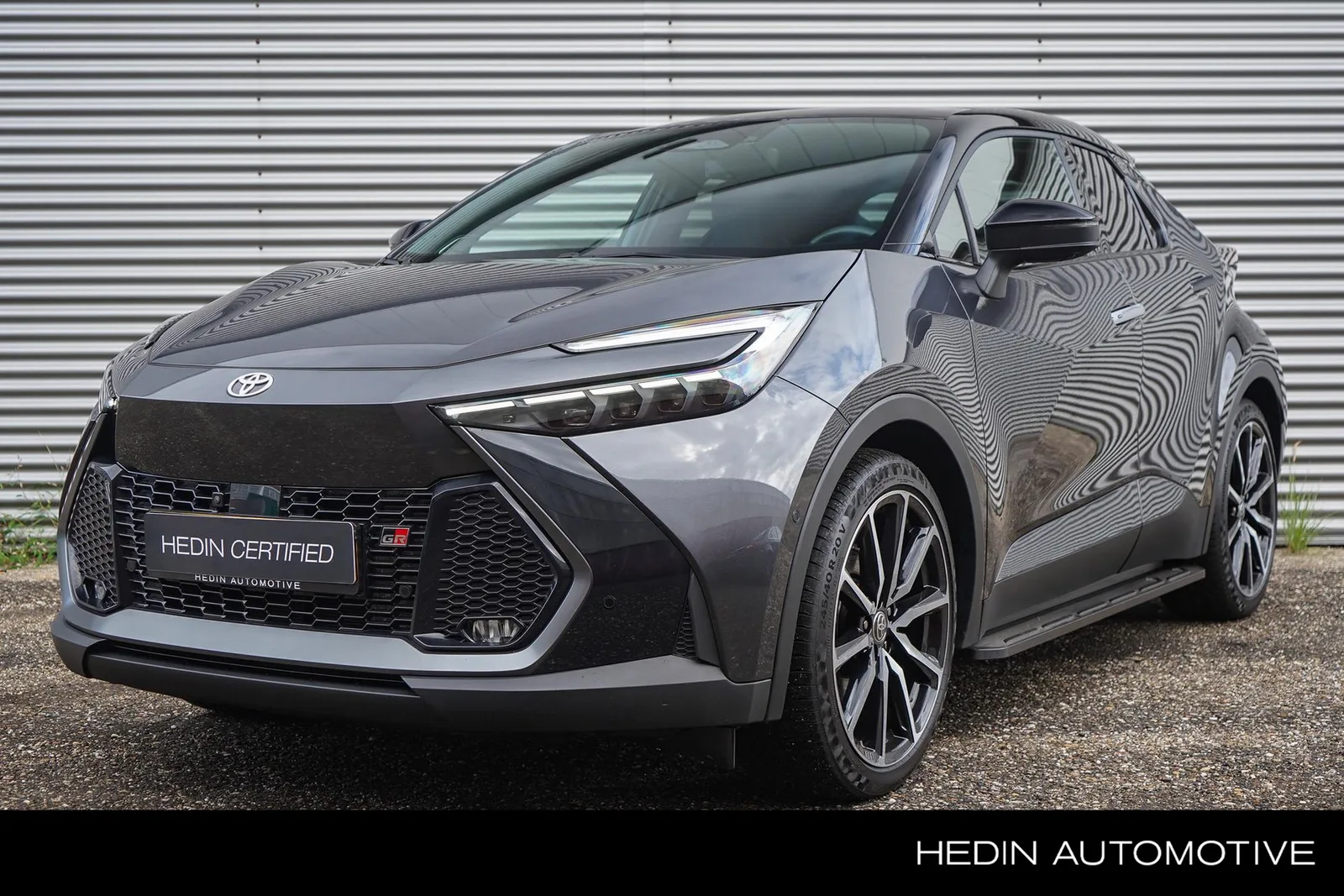 Toyota C-HR (2024) — foto 1