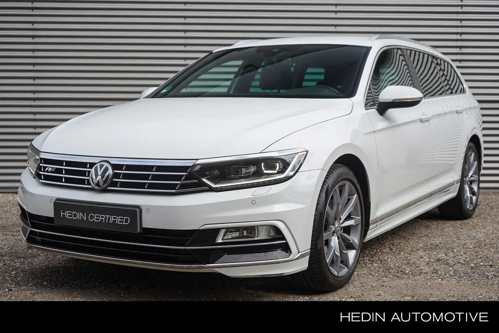Volkswagen Passat (2019) — foto 1