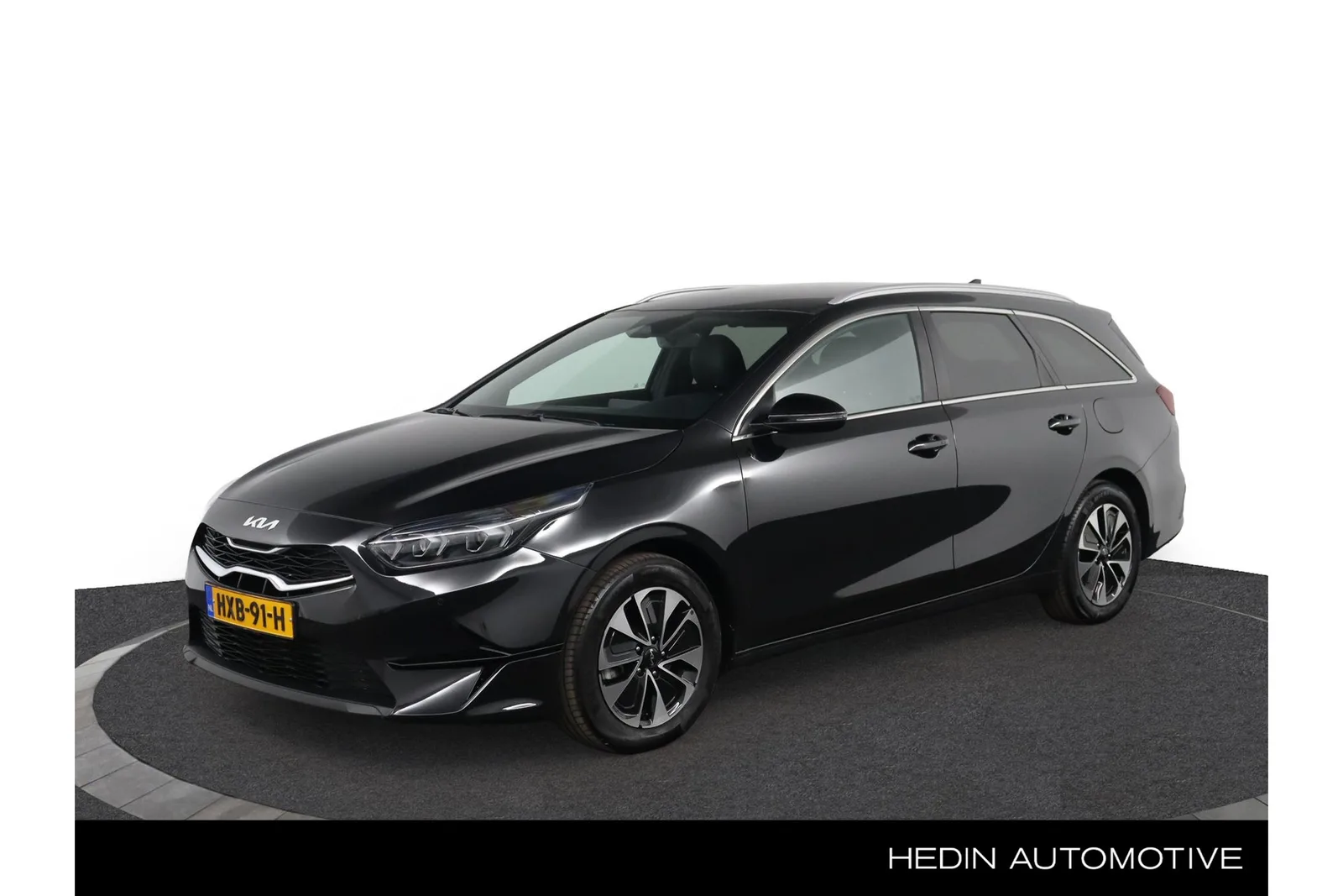Kia Ceed Sportswagon (2025) — foto 1