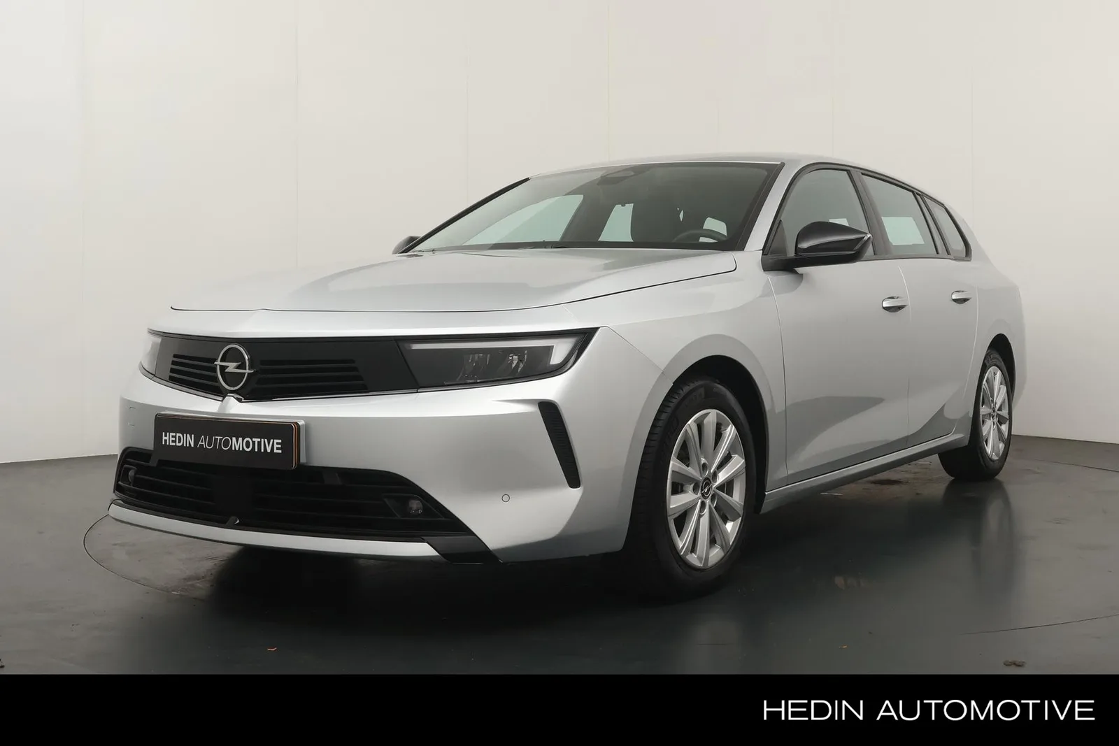 Opel Astra (2023) — foto 1
