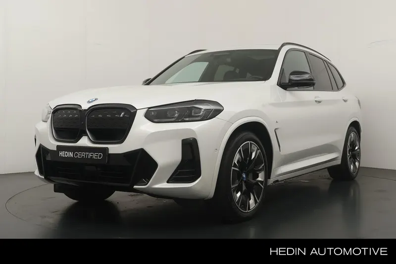 BMW iX3 (2022)