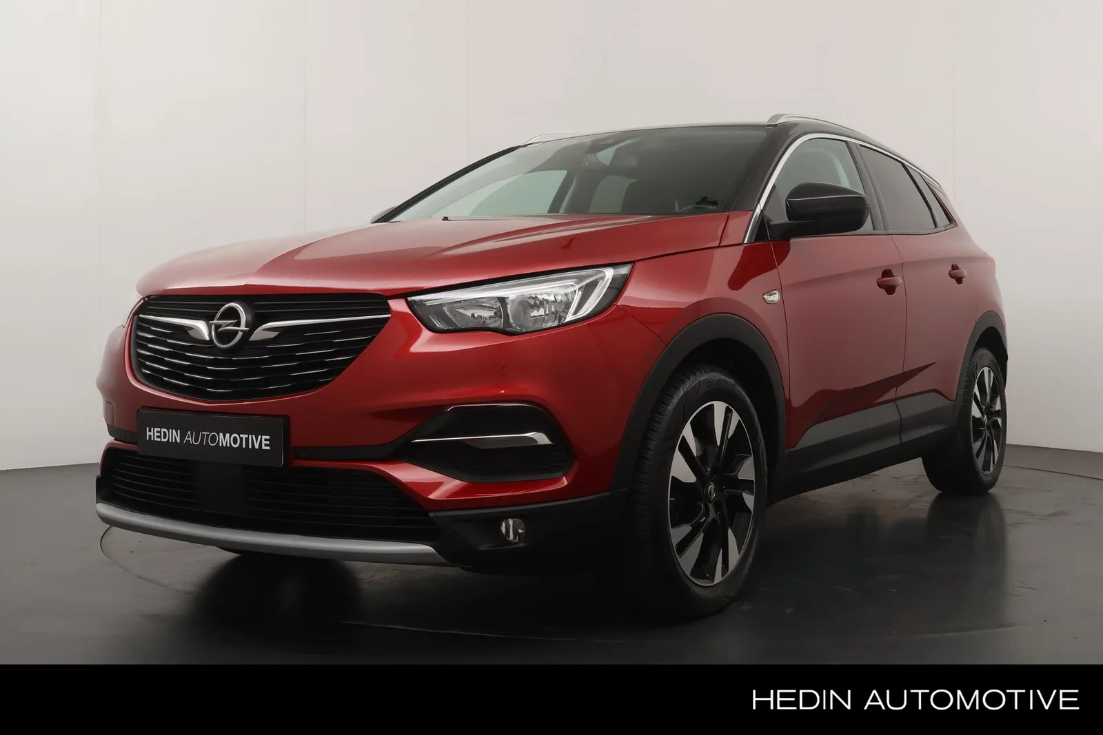 Opel Grandland X (2019) — foto 1