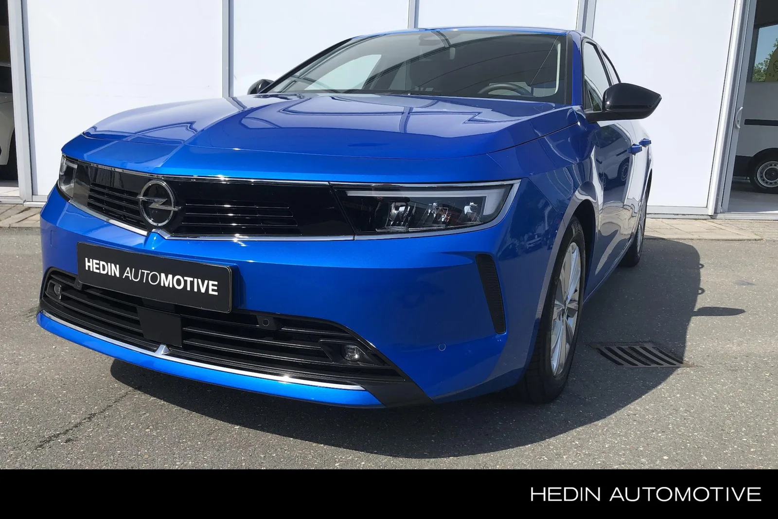 Opel Astra (2022) — foto 1
