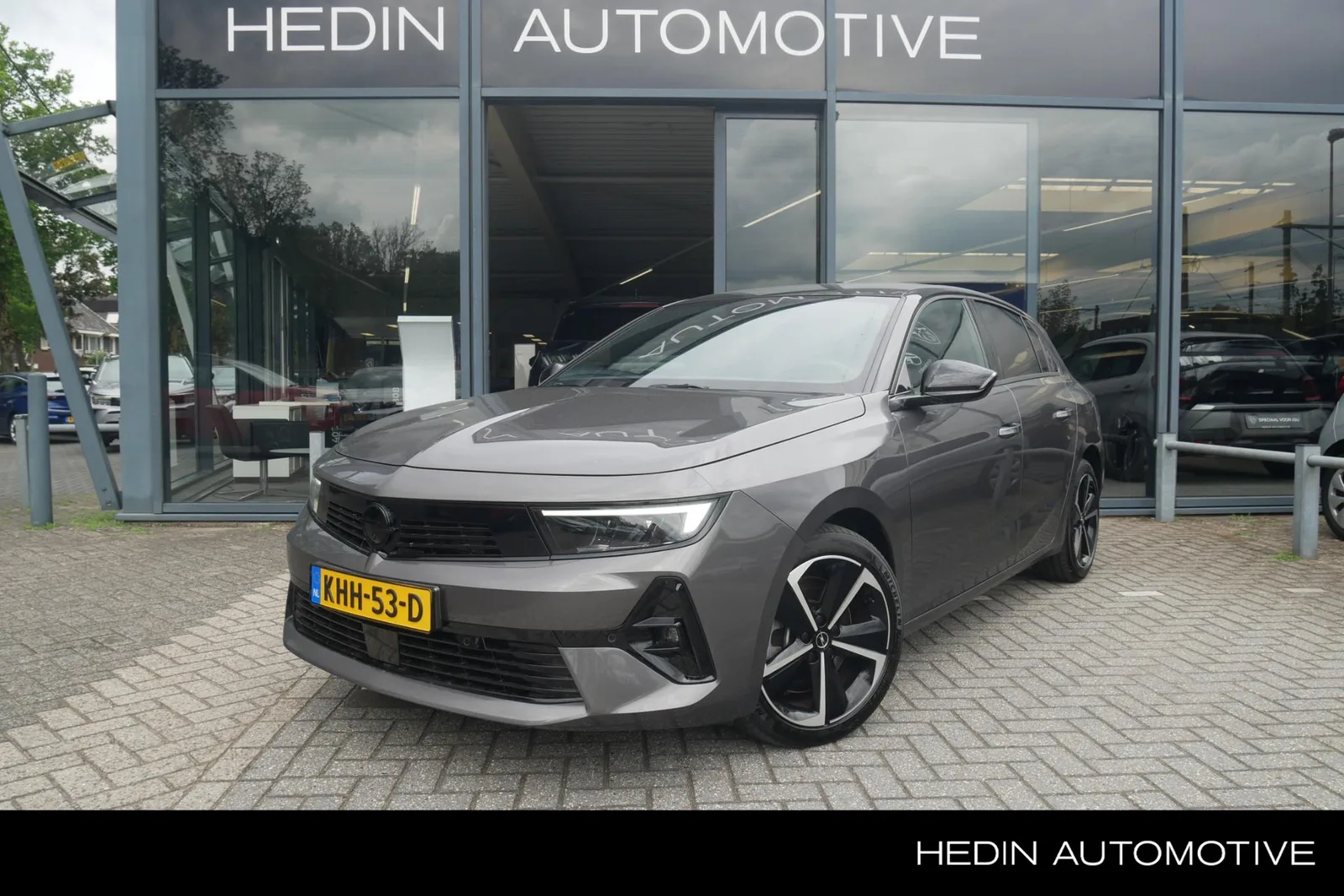 Opel Astra (2023) — foto 1