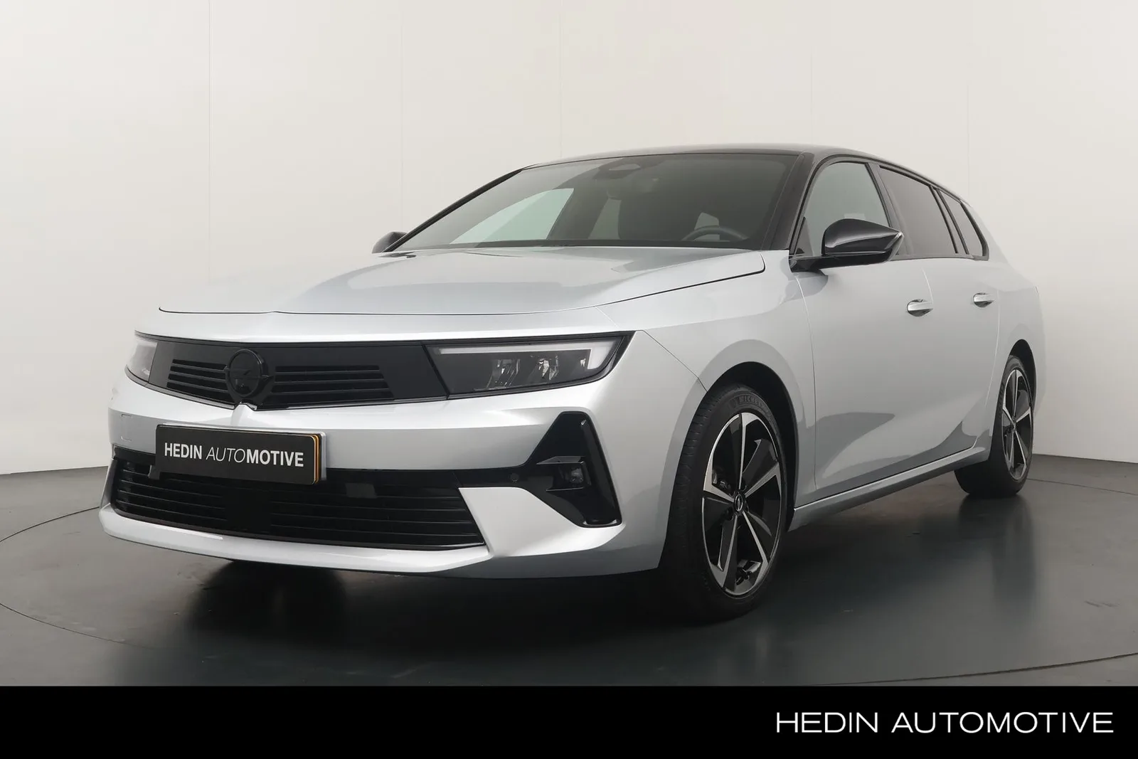 Opel Astra (2024) — foto 1