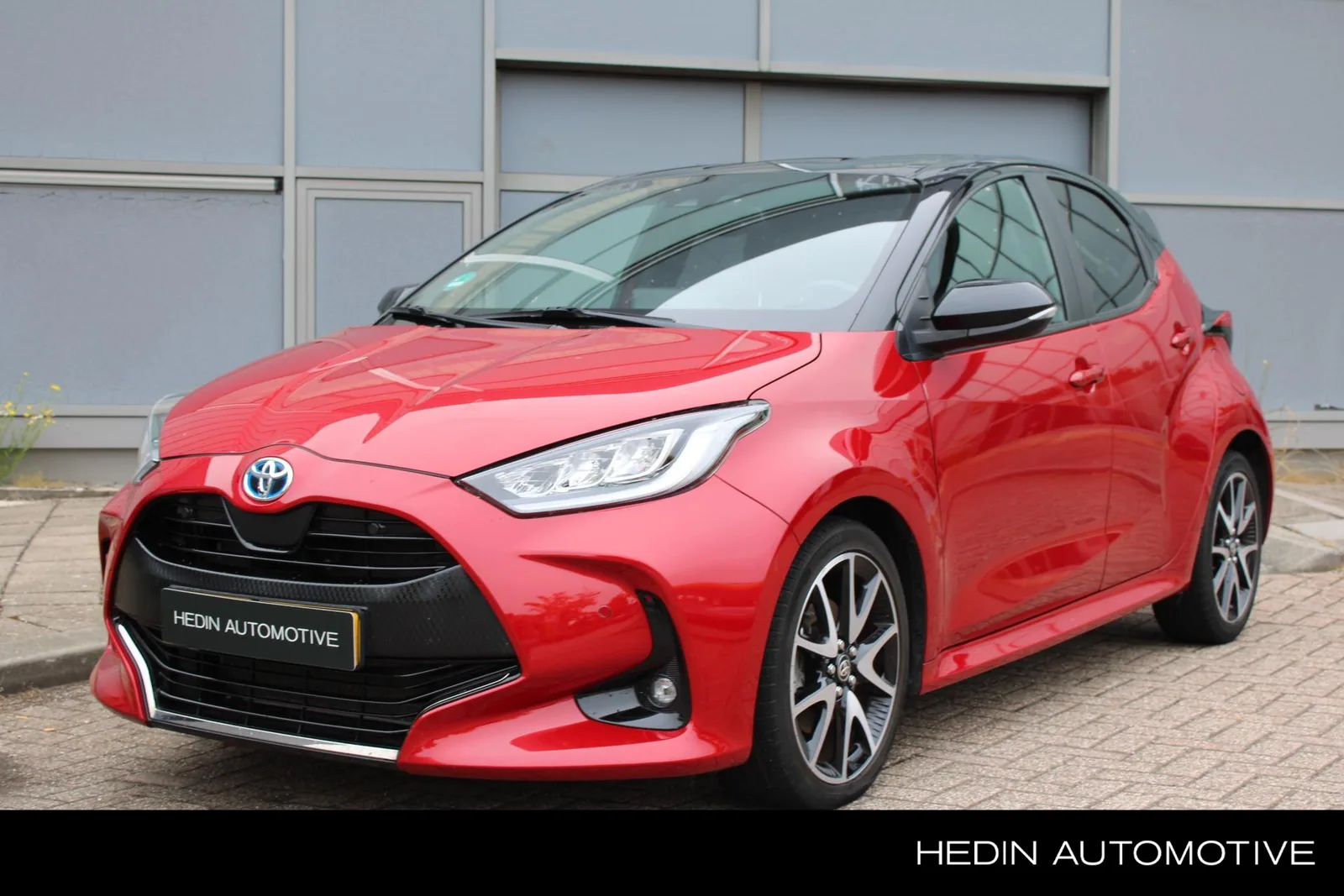 Toyota Yaris (2022) — foto 1