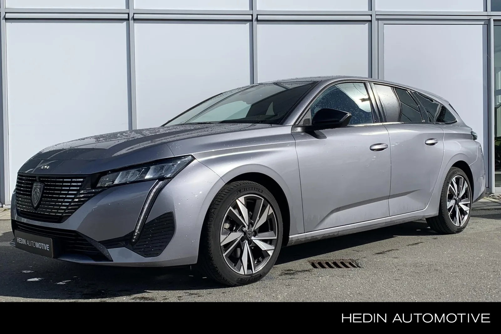 Peugeot 308 (2022) — foto 1