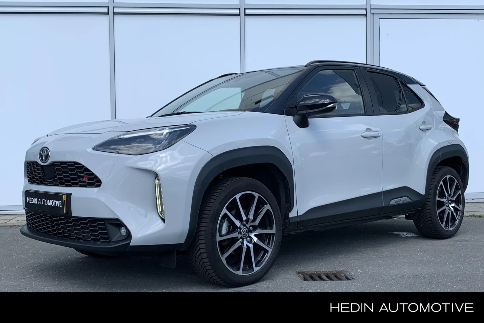 Toyota Yaris Cross (2024) — foto 1
