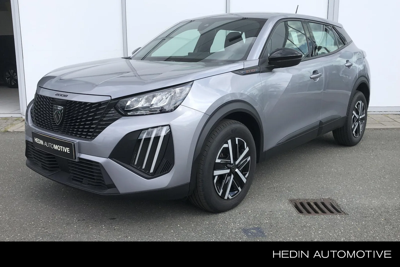 Peugeot 2008 (2025) — foto 1