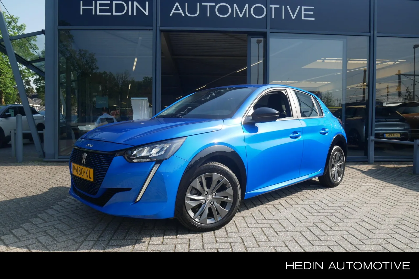 Peugeot e-208 (2022) — foto 1