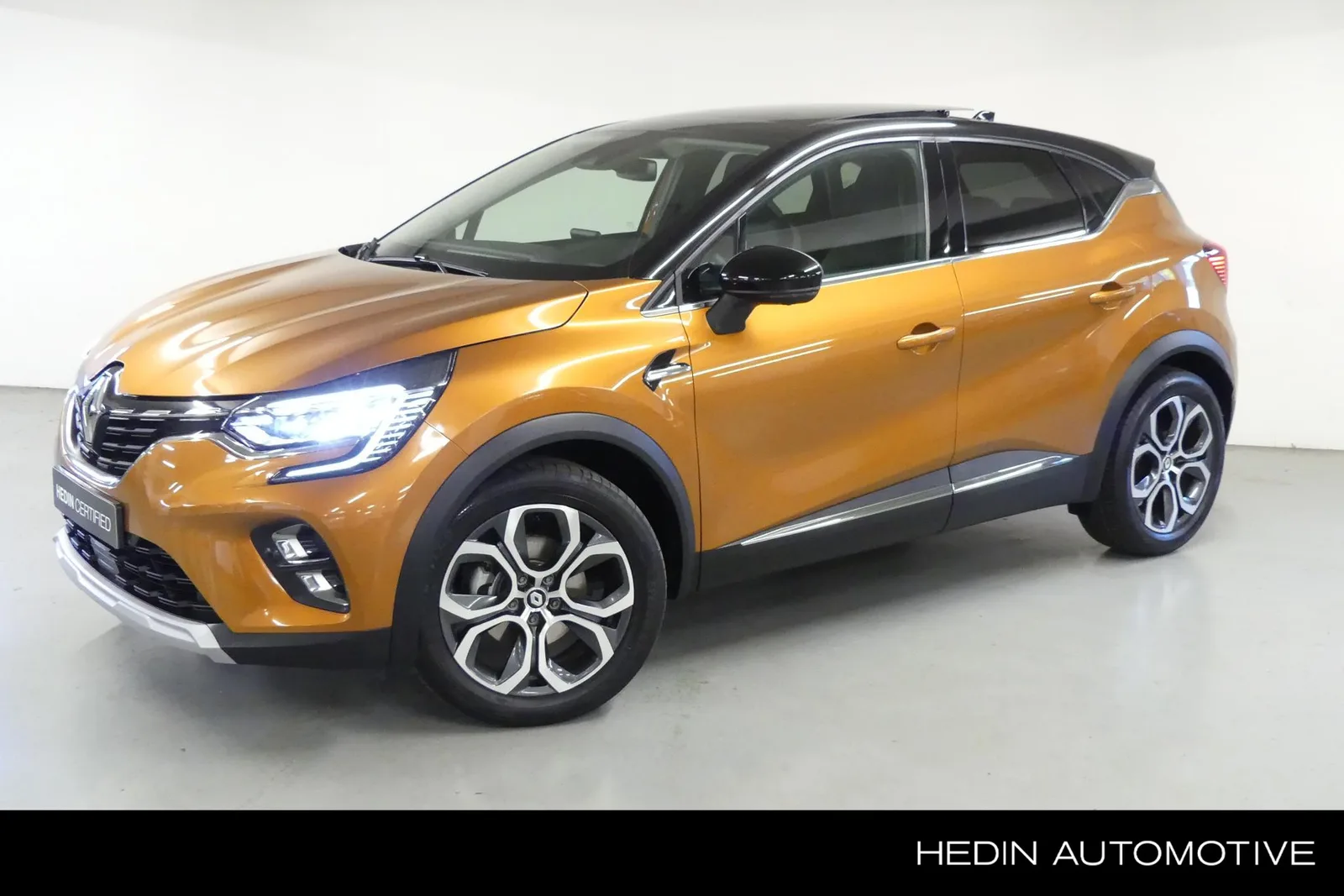 Renault Captur (2022) — foto 1