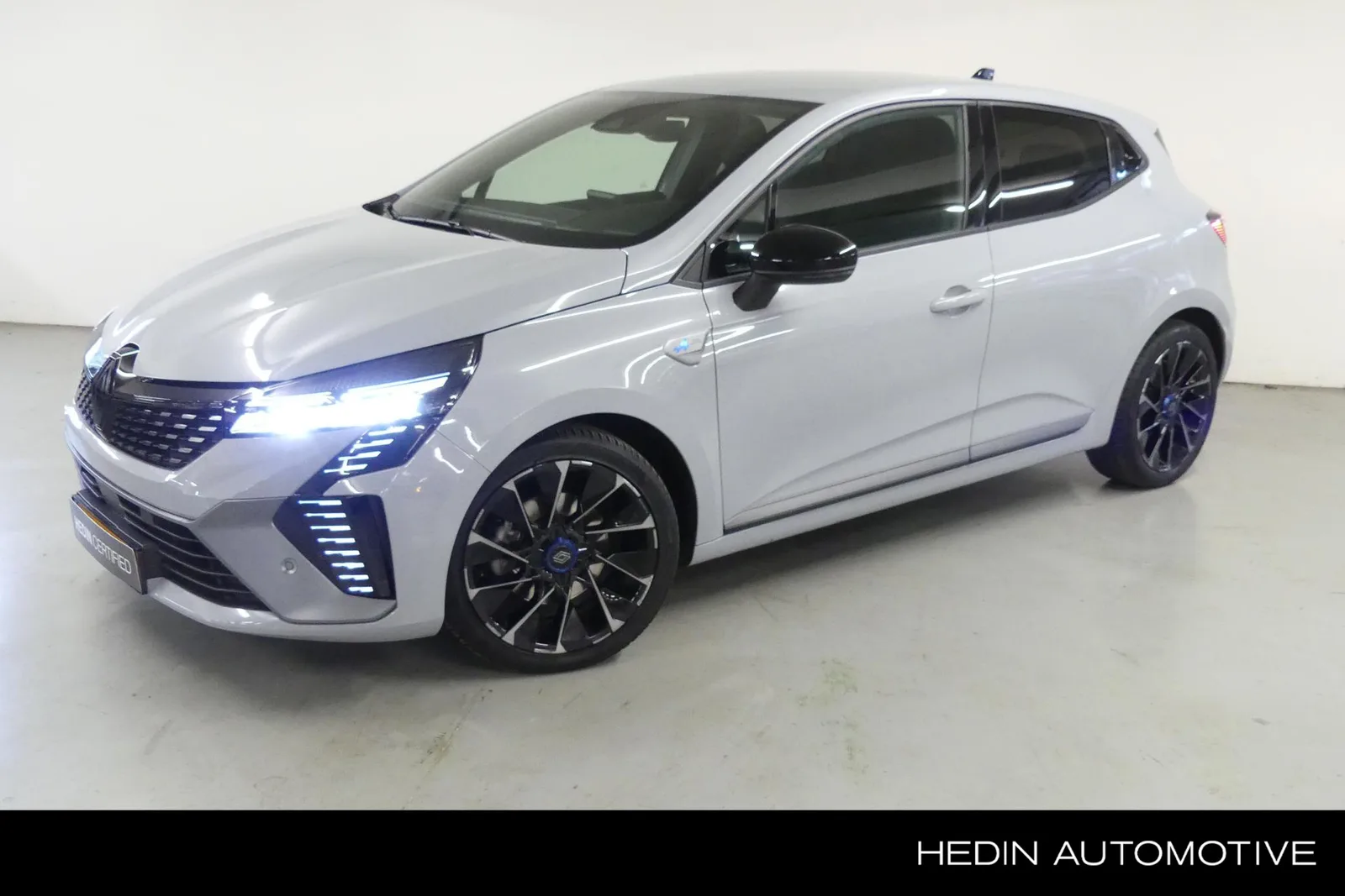 Renault Clio (2024) — foto 1