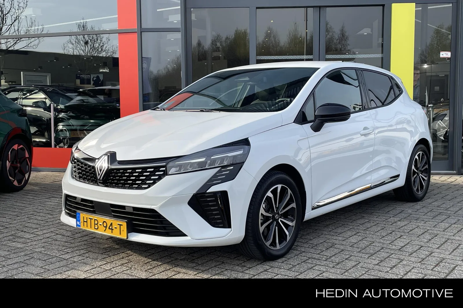Renault Clio (2025) — foto 1