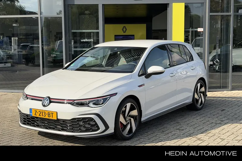Volkswagen Golf (2024)
