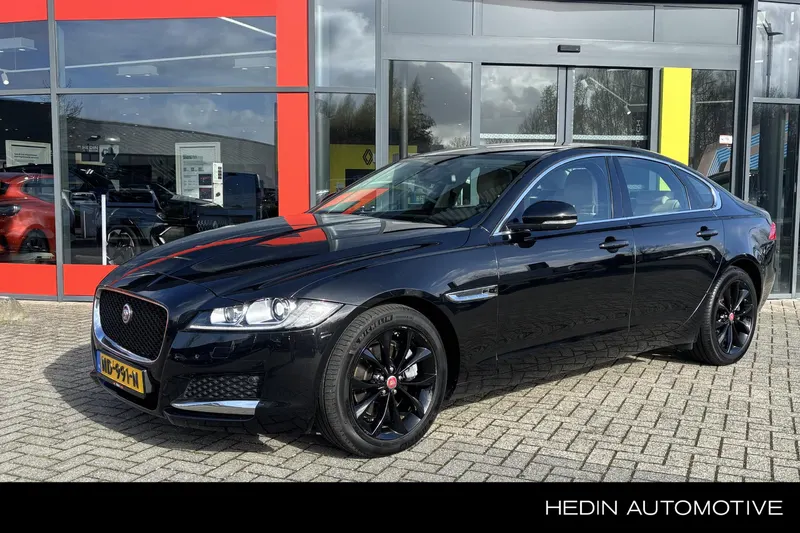 Jaguar XF (2017)
