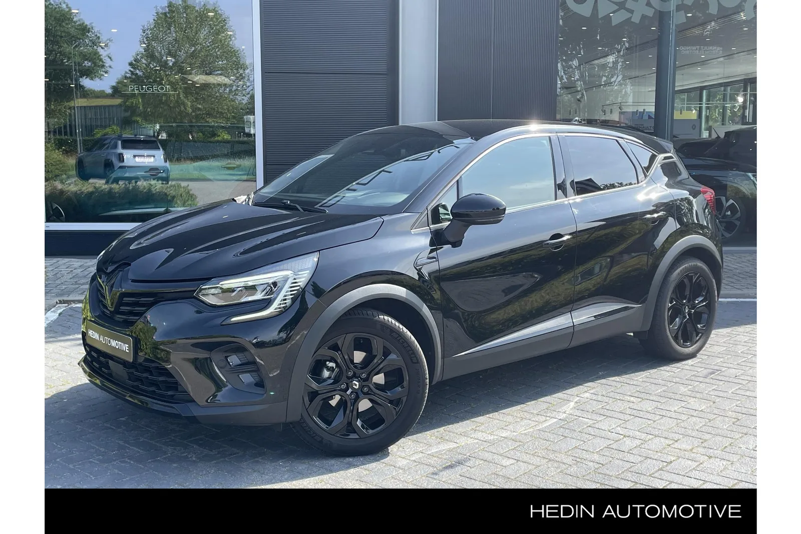 Renault Captur (2022) — foto 1