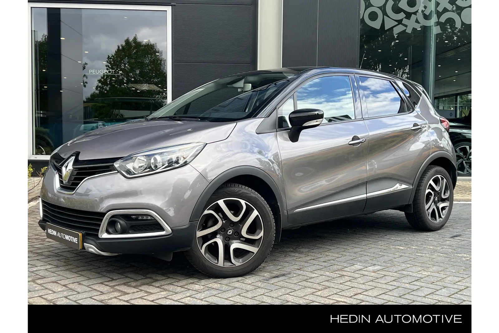 Renault Captur (2016) — foto 1