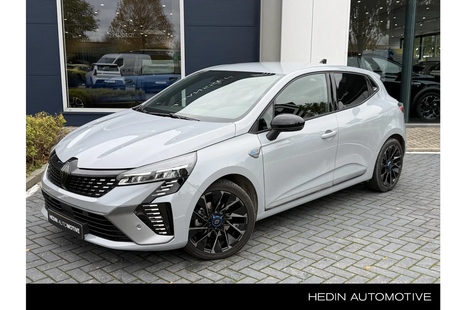 Renault Clio (2025) — foto 1