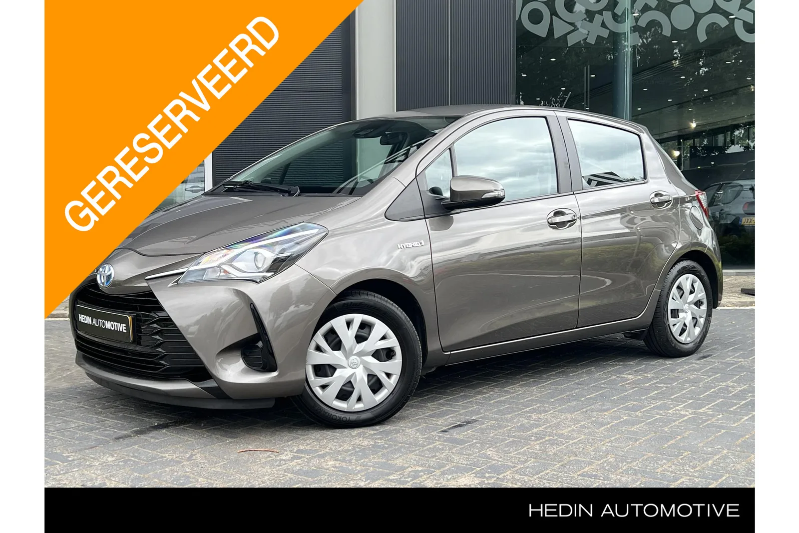 Toyota Yaris (2017) — foto 1