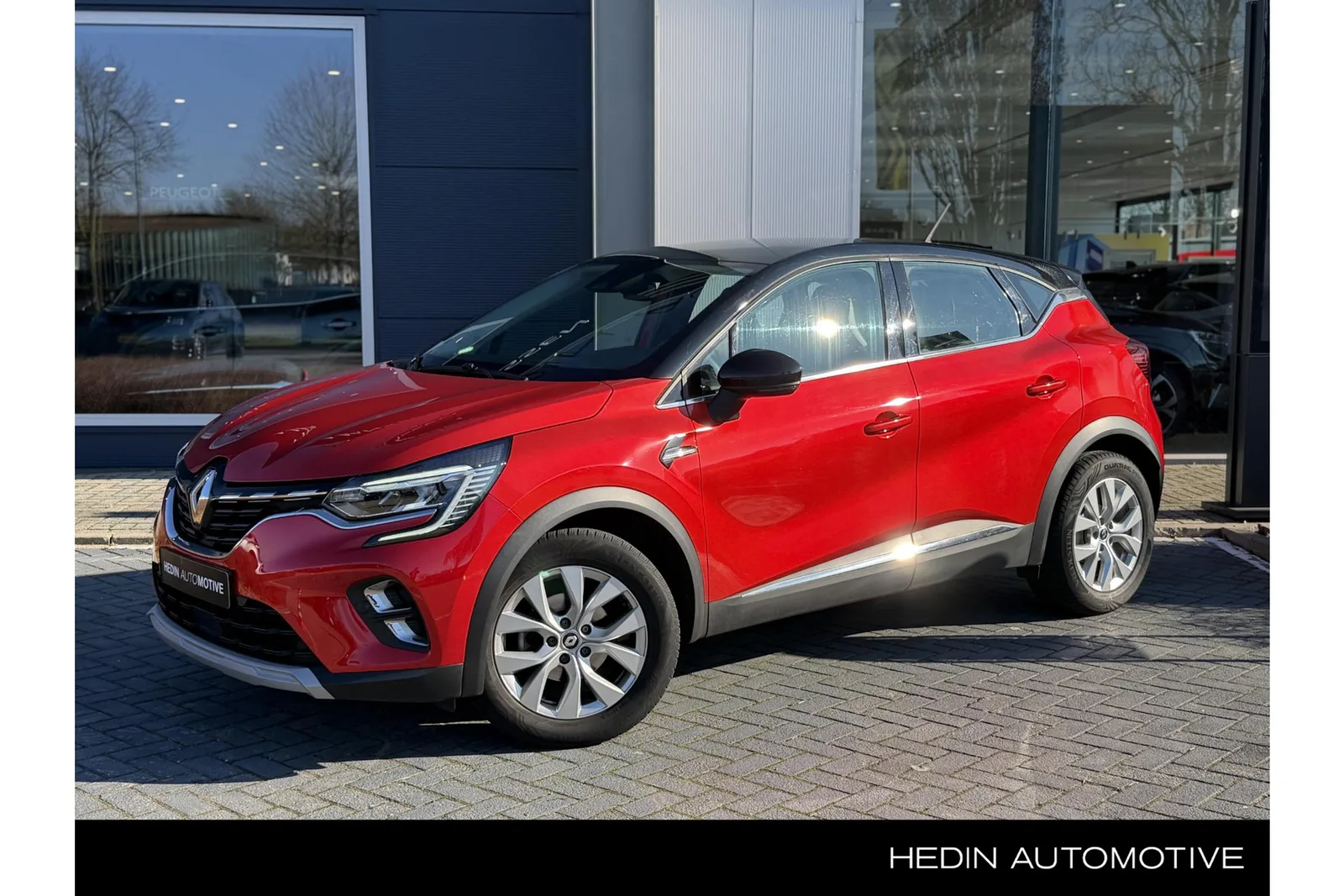 Renault Captur (2022) — foto 1