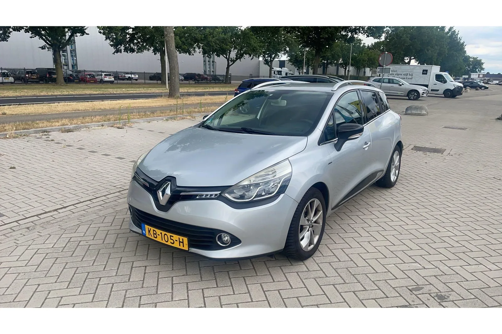 Renault Clio (2016) — foto 1