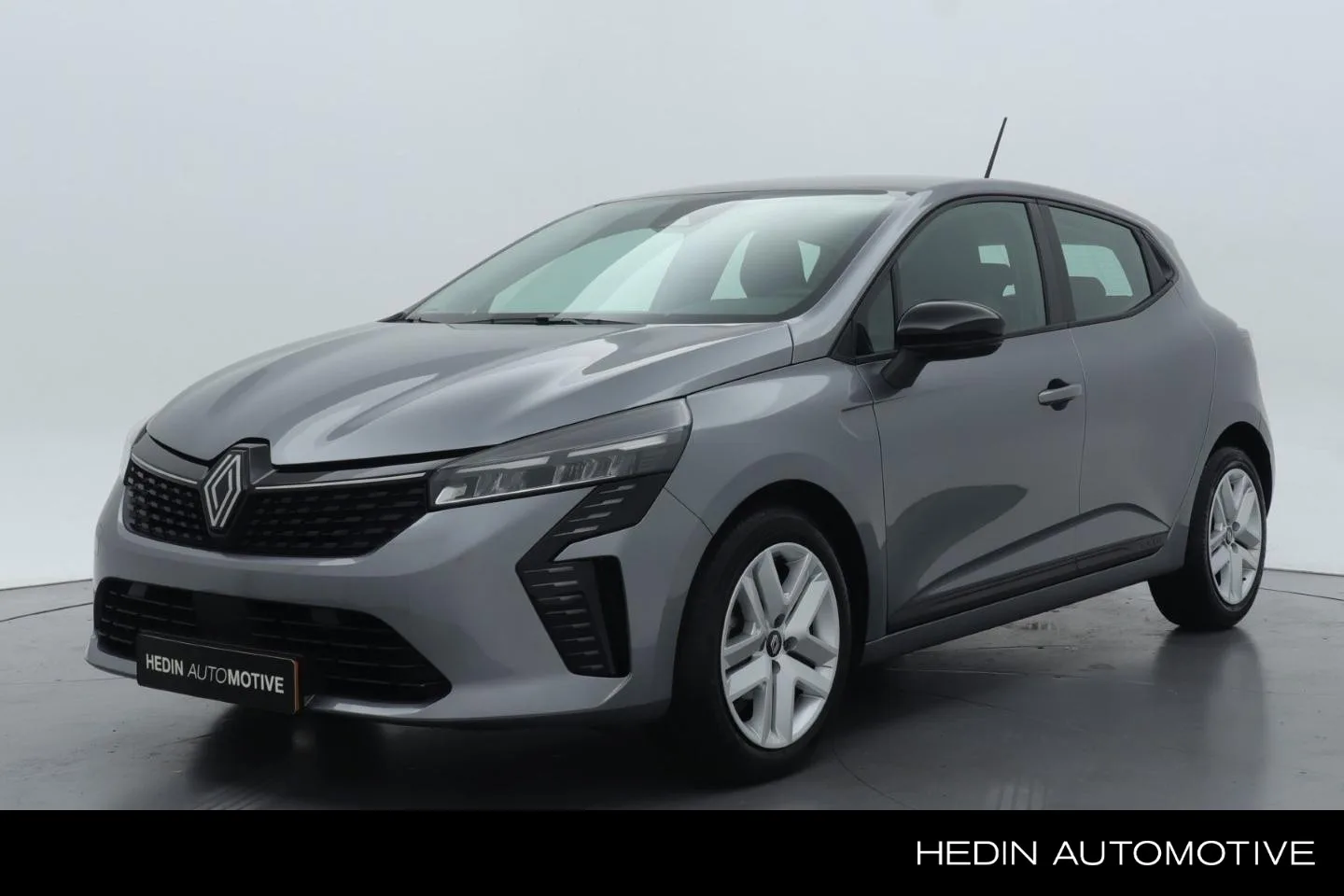Renault Clio (2024) — foto 1