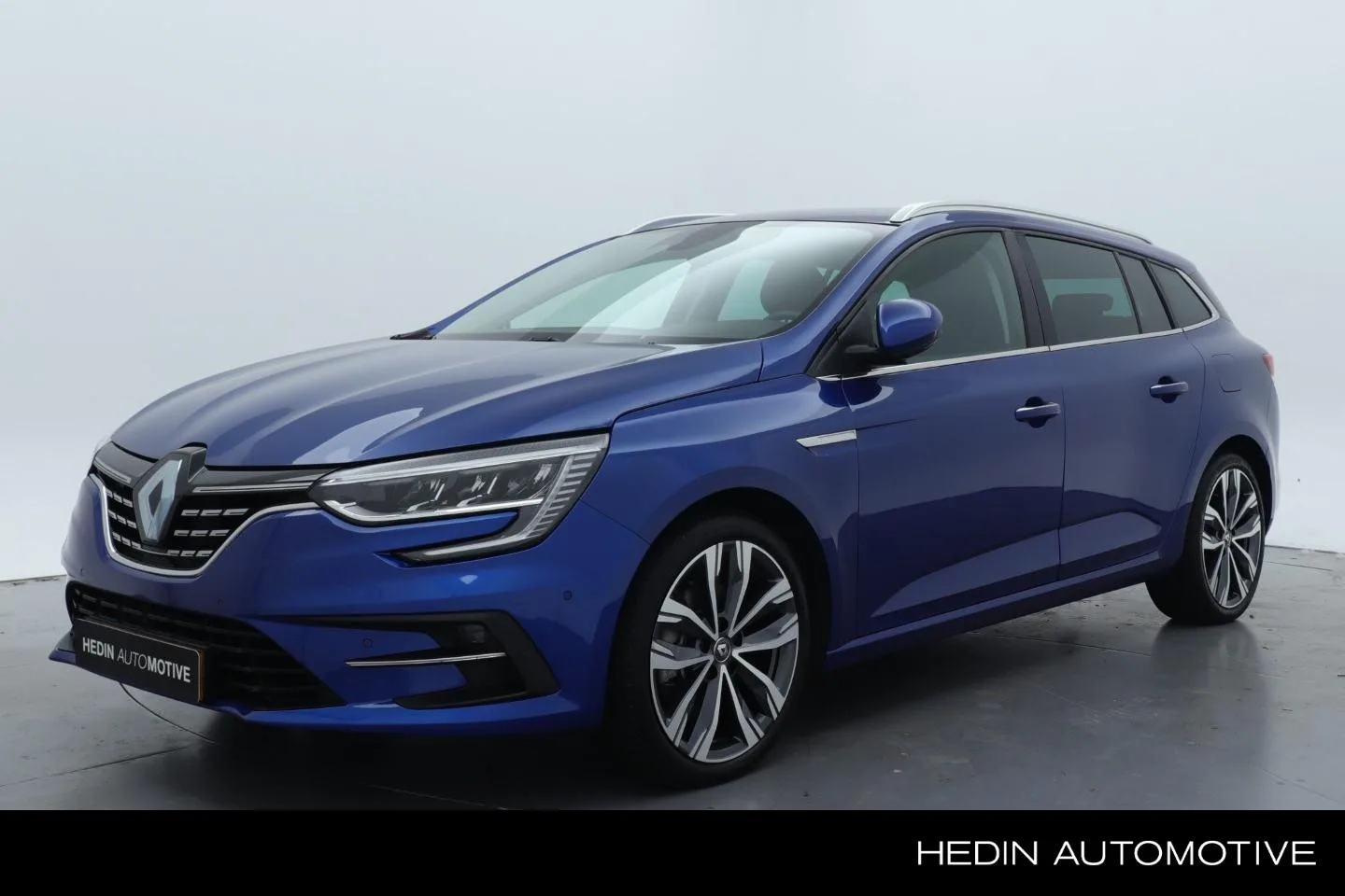 Renault Mégane E-Tech (2023) — foto 1