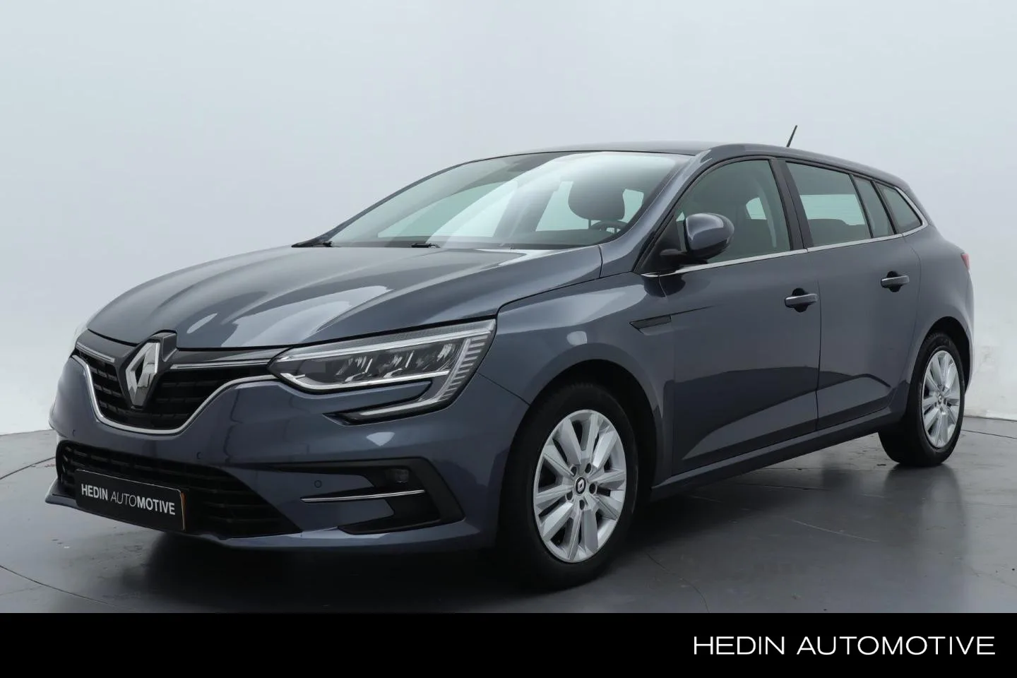 Renault Mégane (2023) — foto 1