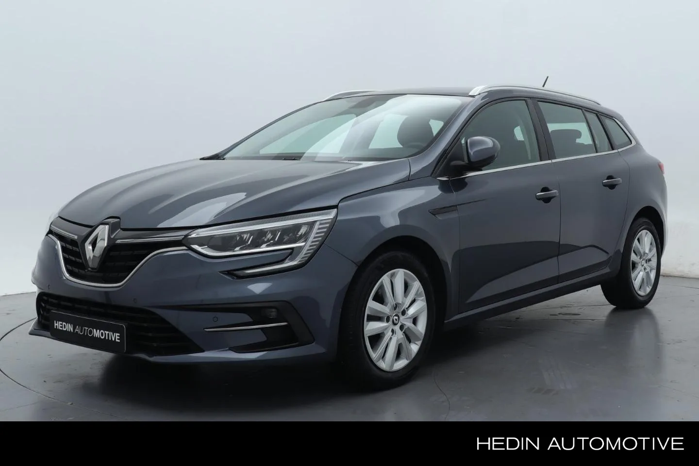 Renault Mégane (2023) — foto 1