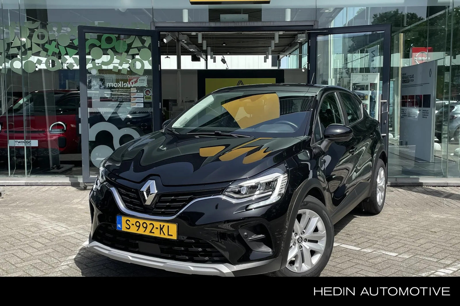 Renault Captur (2023) — foto 1