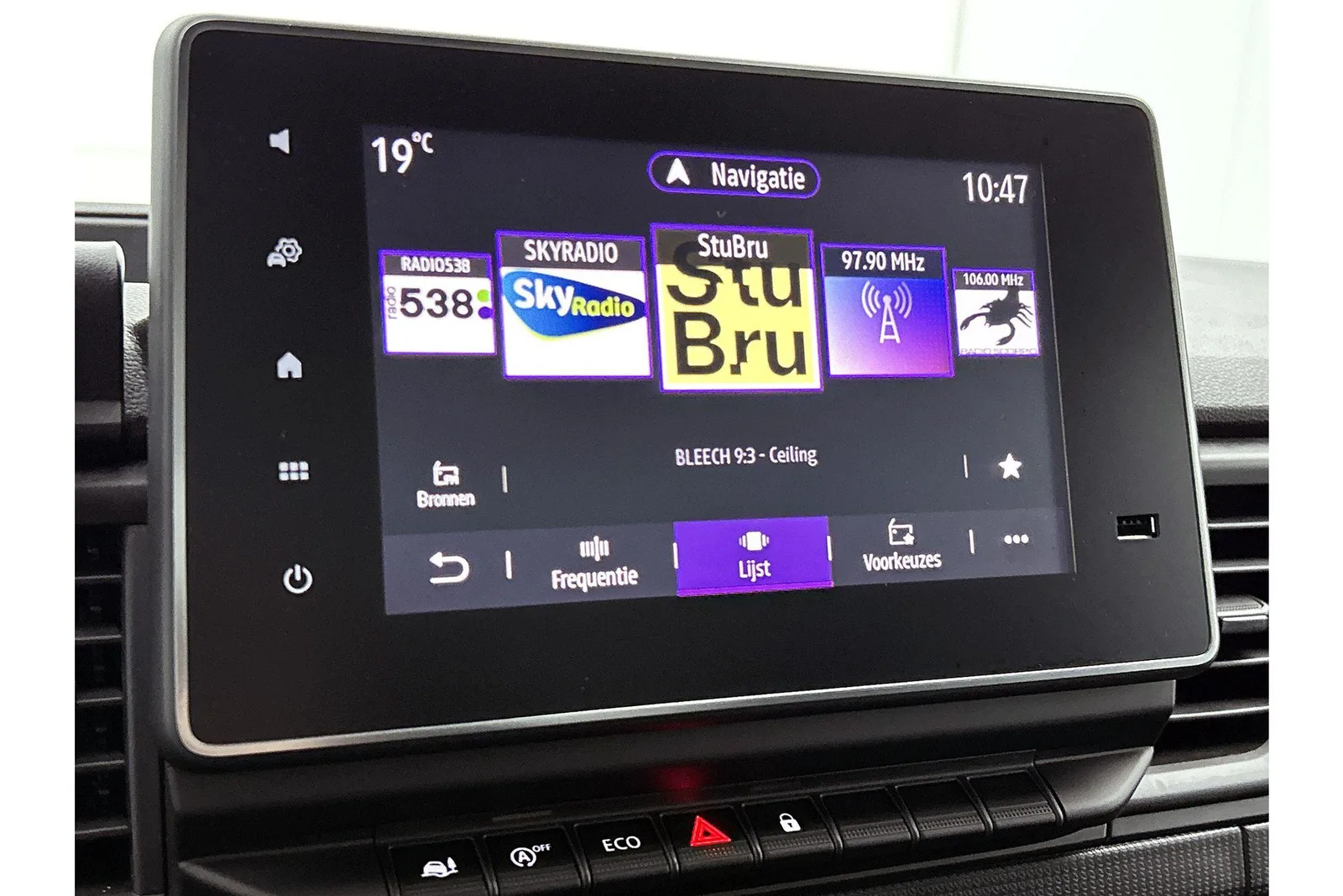 Renault Trafic (2023) — foto 1