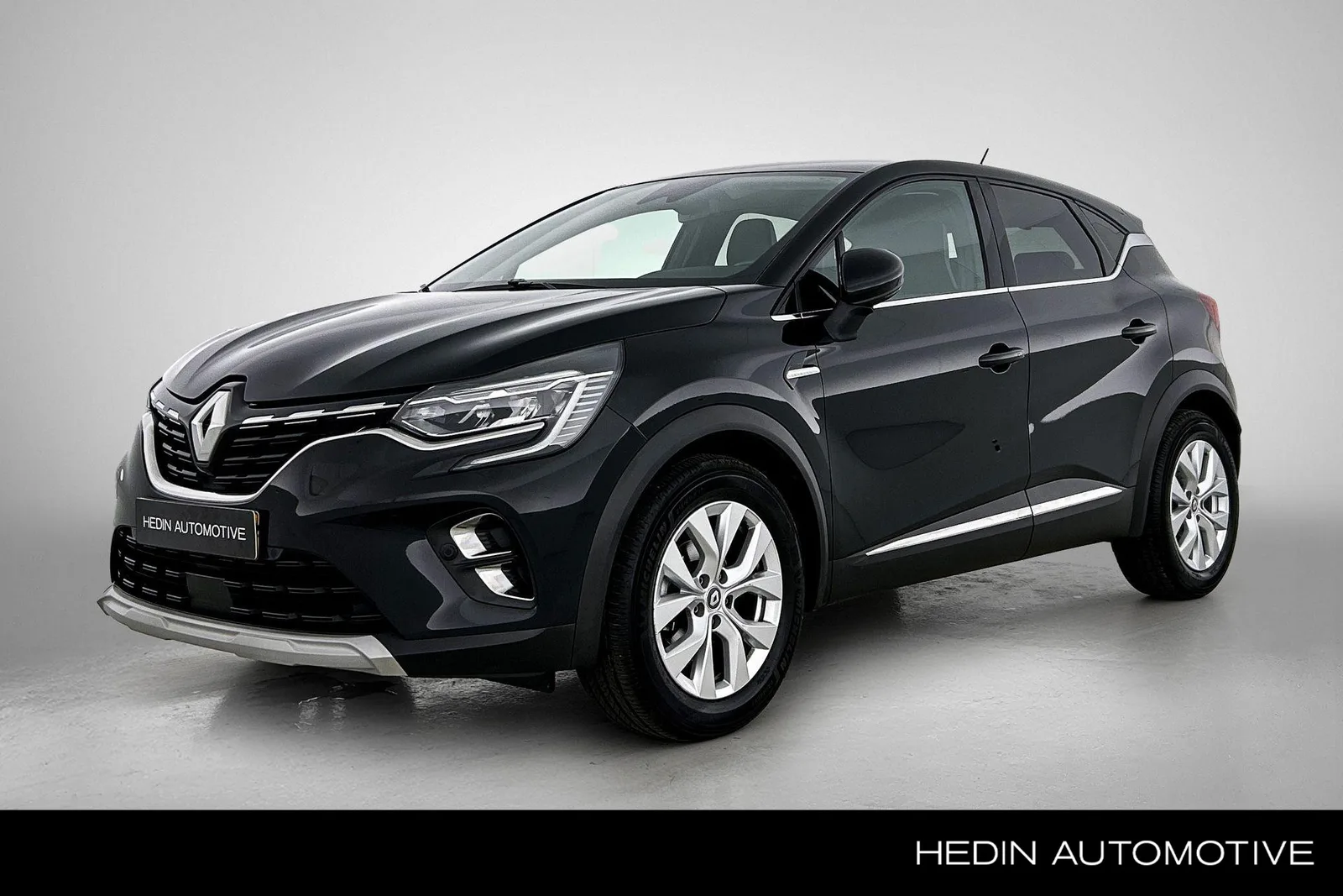 Renault Captur (2021) — foto 1