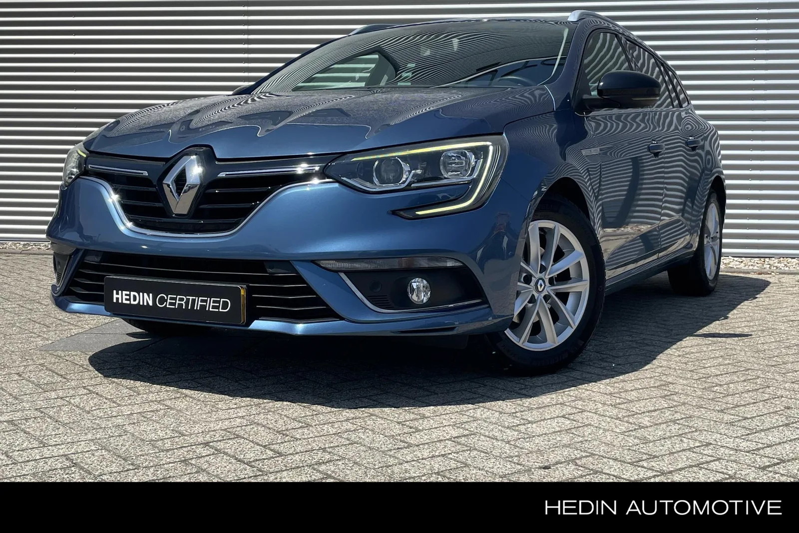 Renault Mégane (2017) — foto 1