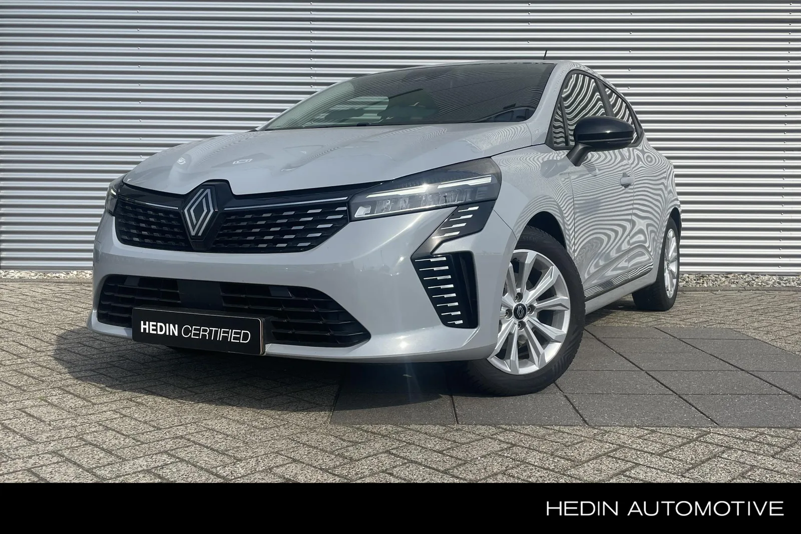 Renault Clio (2024) — foto 1