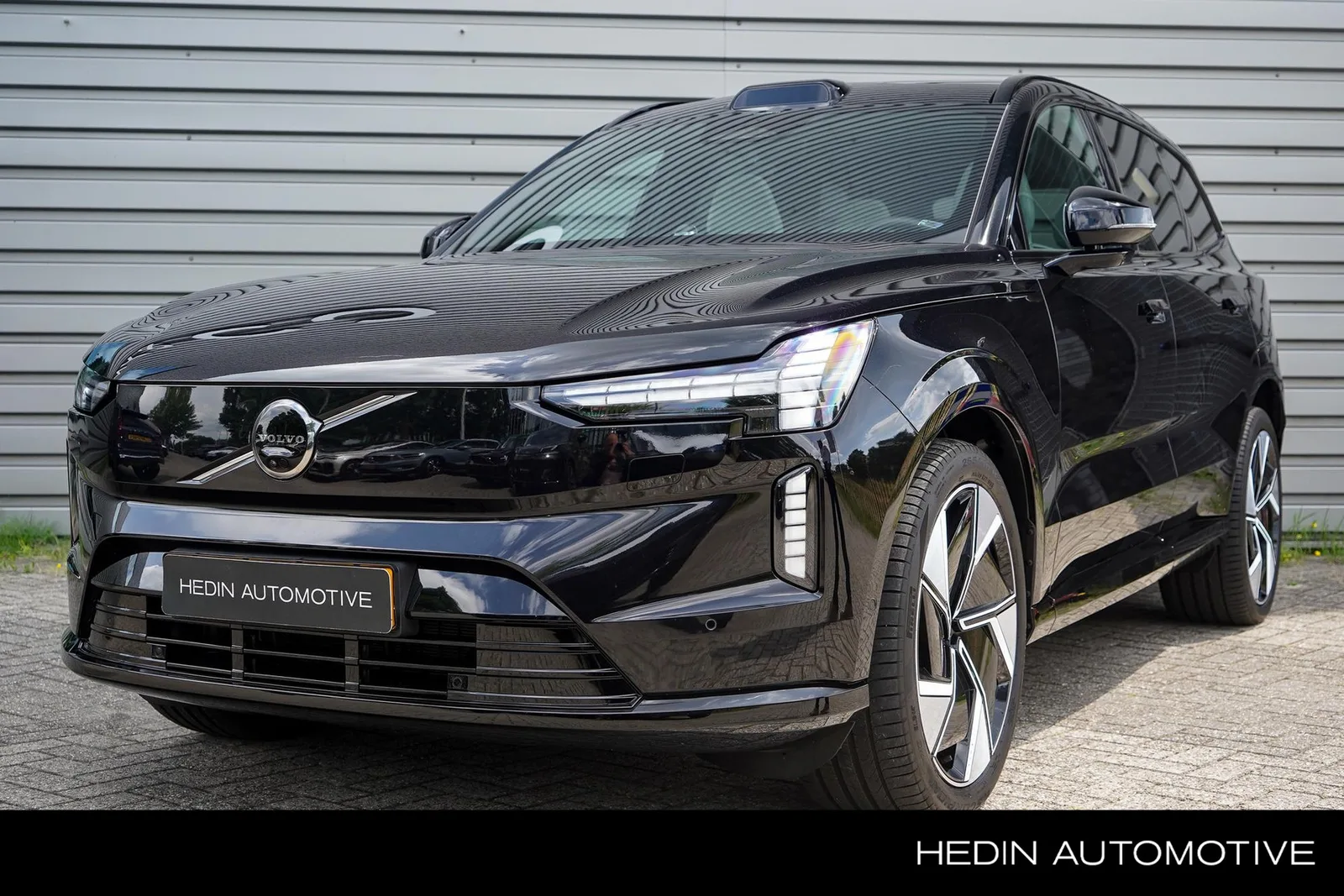 Volvo EX90 (2025) — foto 1