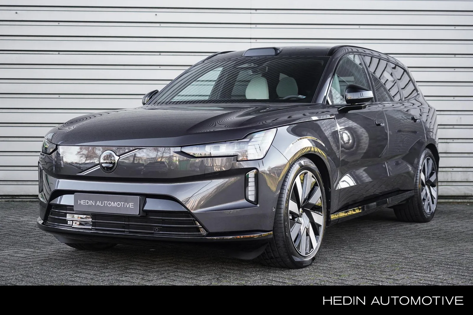 Volvo EX90 (2025) — foto 1