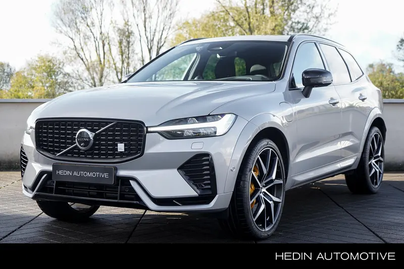 Volvo XC60 (2025)