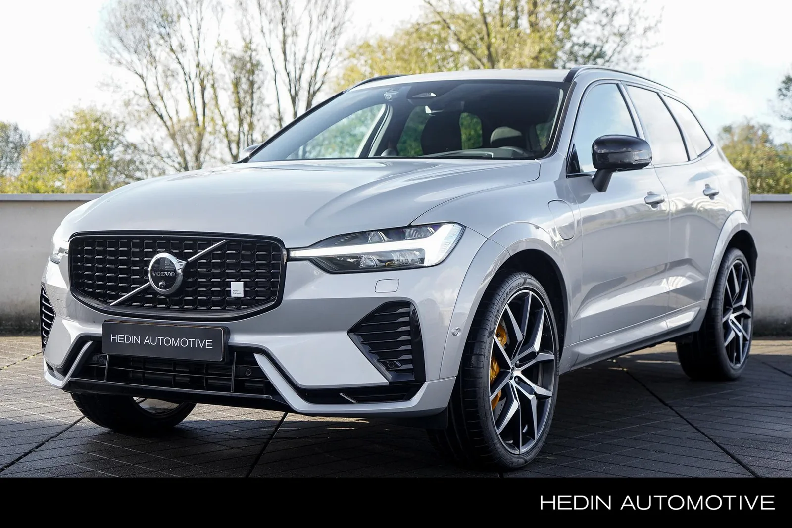 Volvo XC60 (2025) — foto 1
