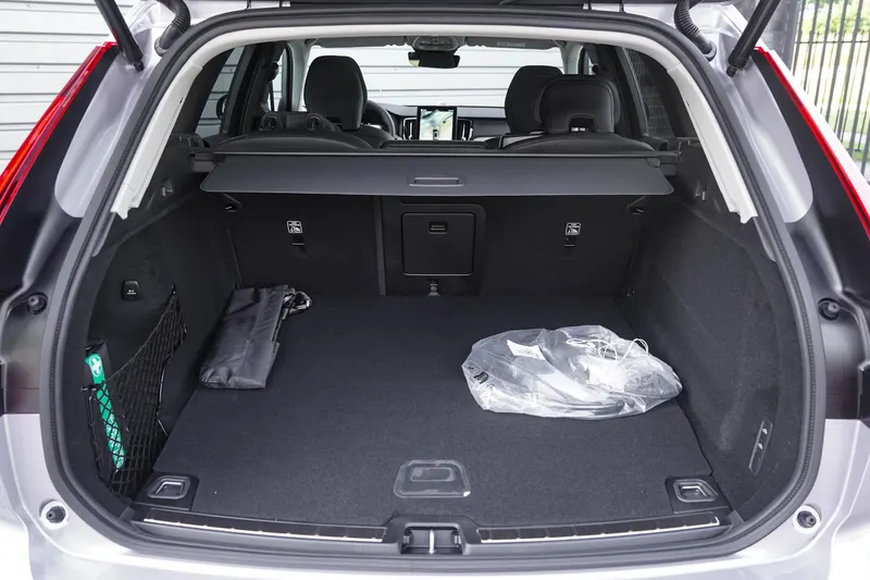 Volvo XC60 (2025)