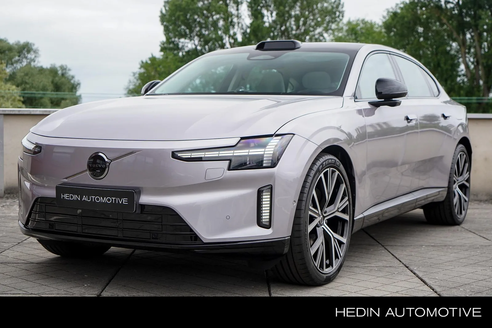 Volvo ES90 (2026) — foto 1