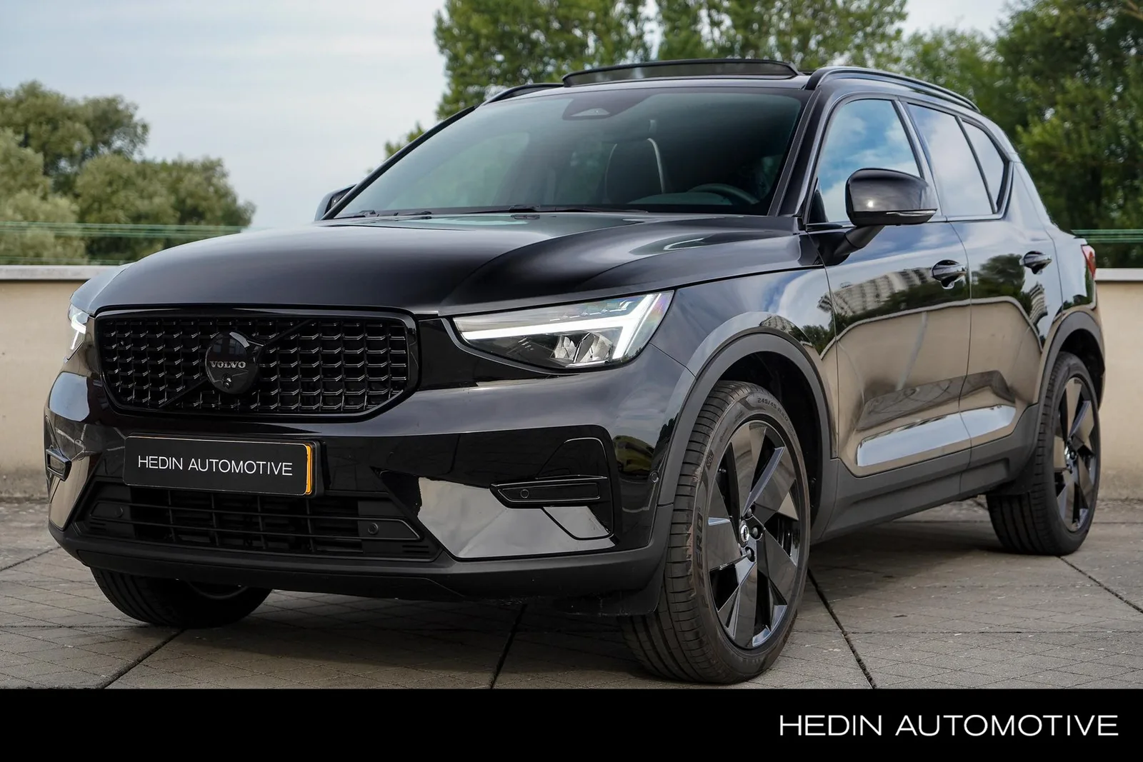 Volvo XC40 (2026) — foto 1
