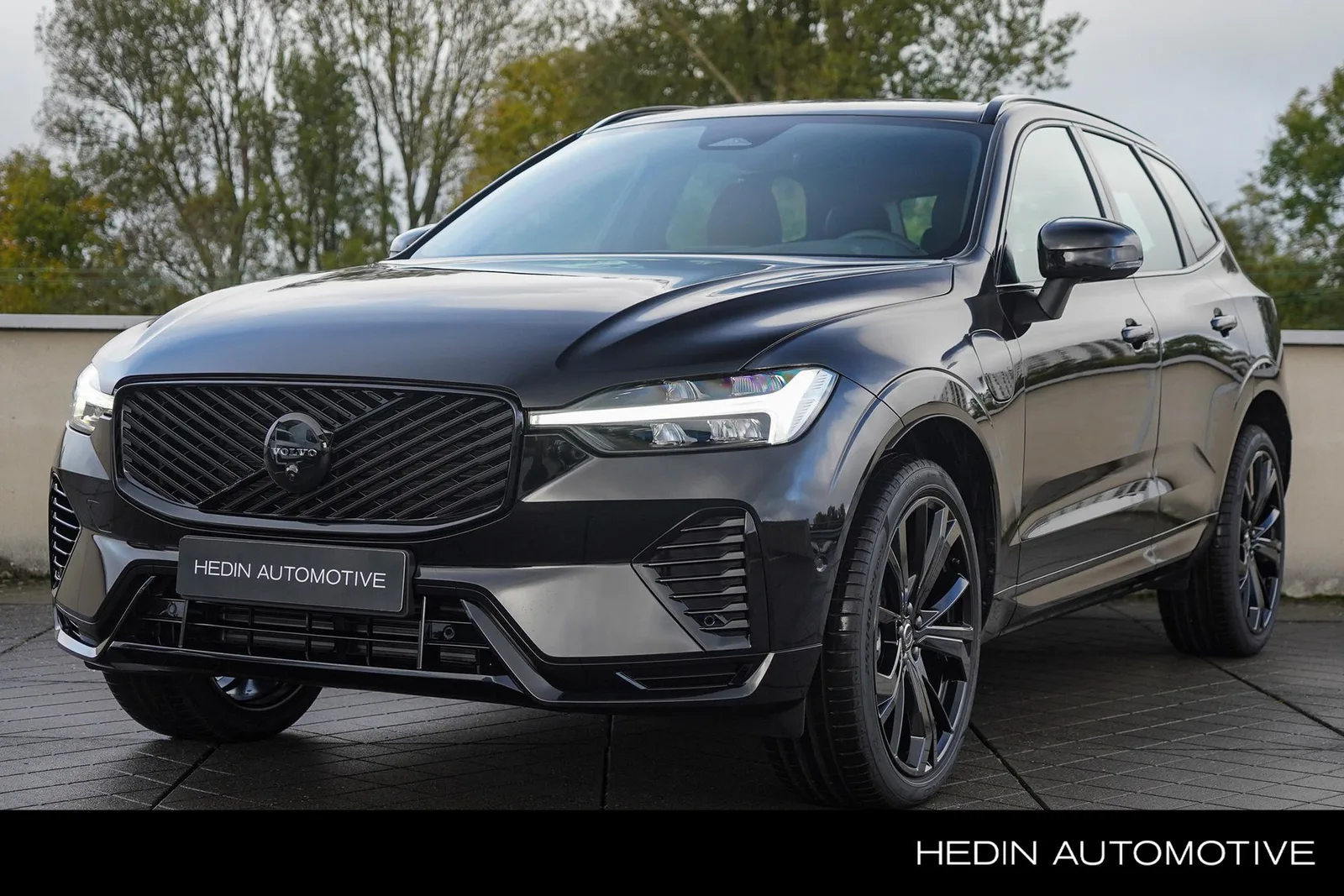 Volvo XC60 (2025) — foto 1