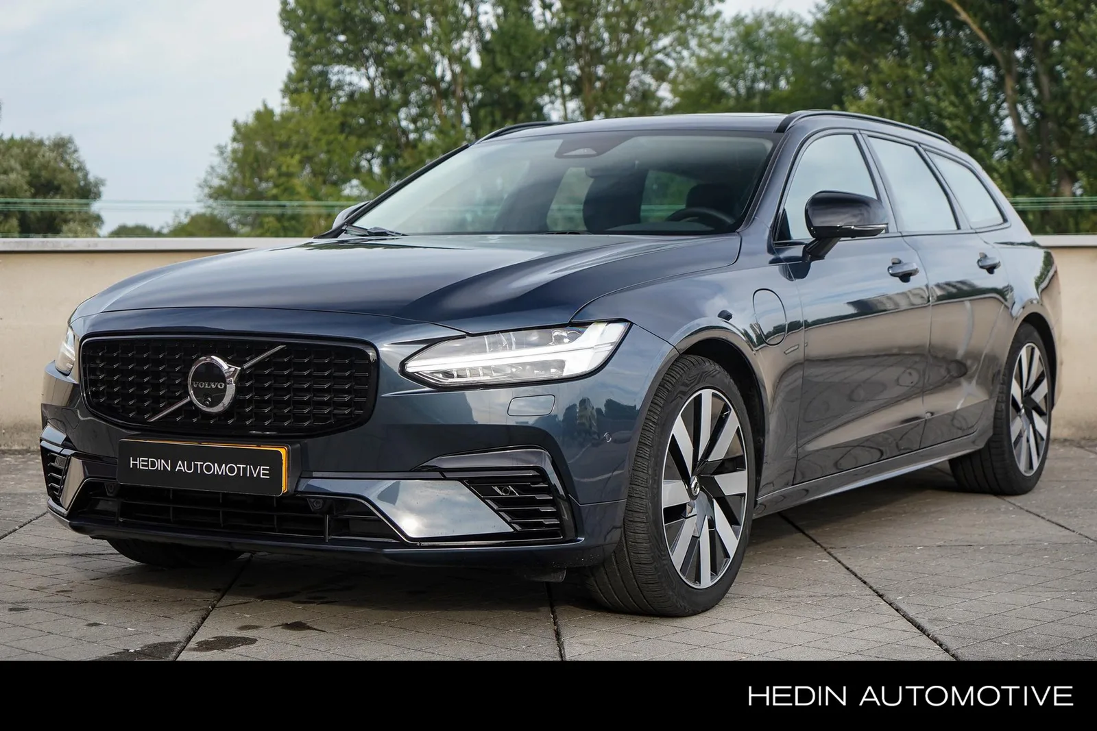 Volvo V90 (2025) — foto 1