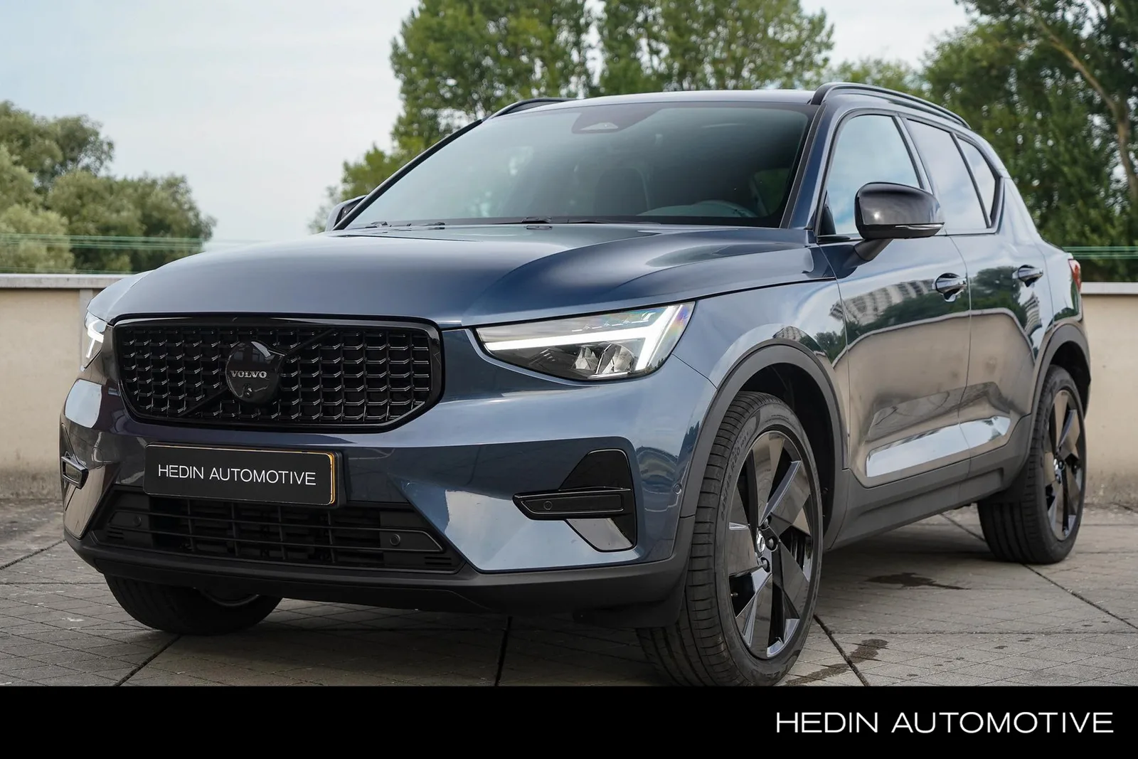 Volvo XC40 (2026) — foto 1