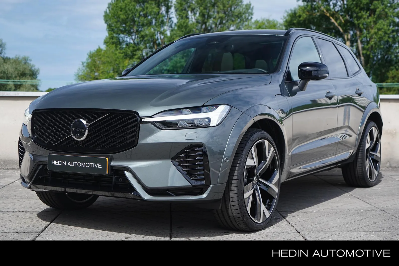 Volvo XC60 (2026) — foto 1