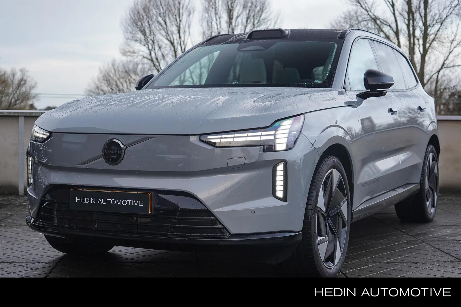 Volvo EX90 (2025) — foto 1