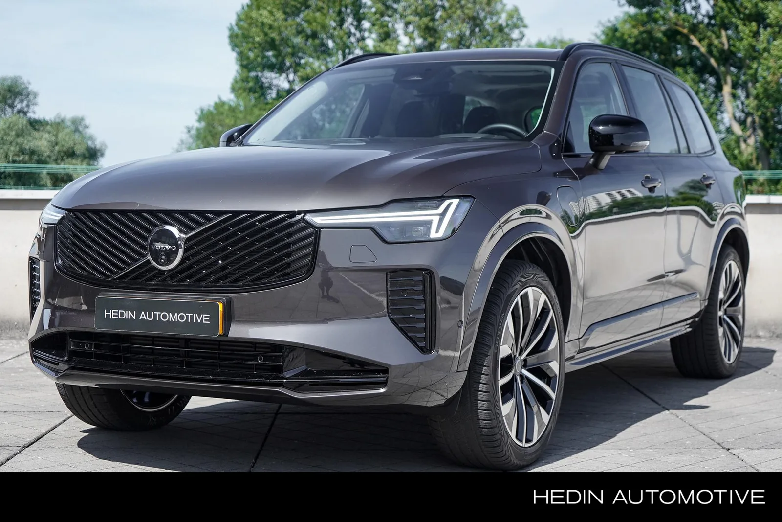 Volvo XC90 (2025) — foto 1