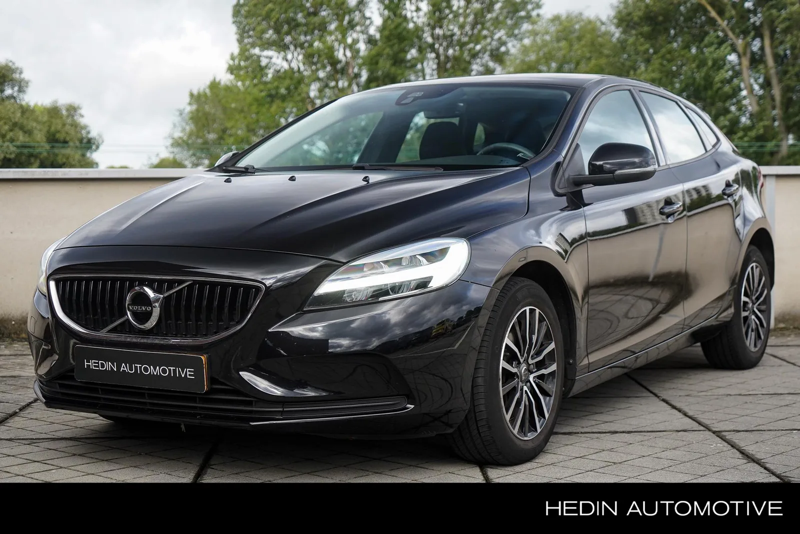 Volvo V40 (2018) — foto 1
